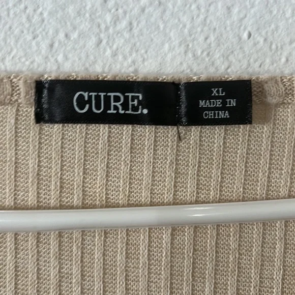 Two long sleeve sweater dresses - Picture 4 of 4